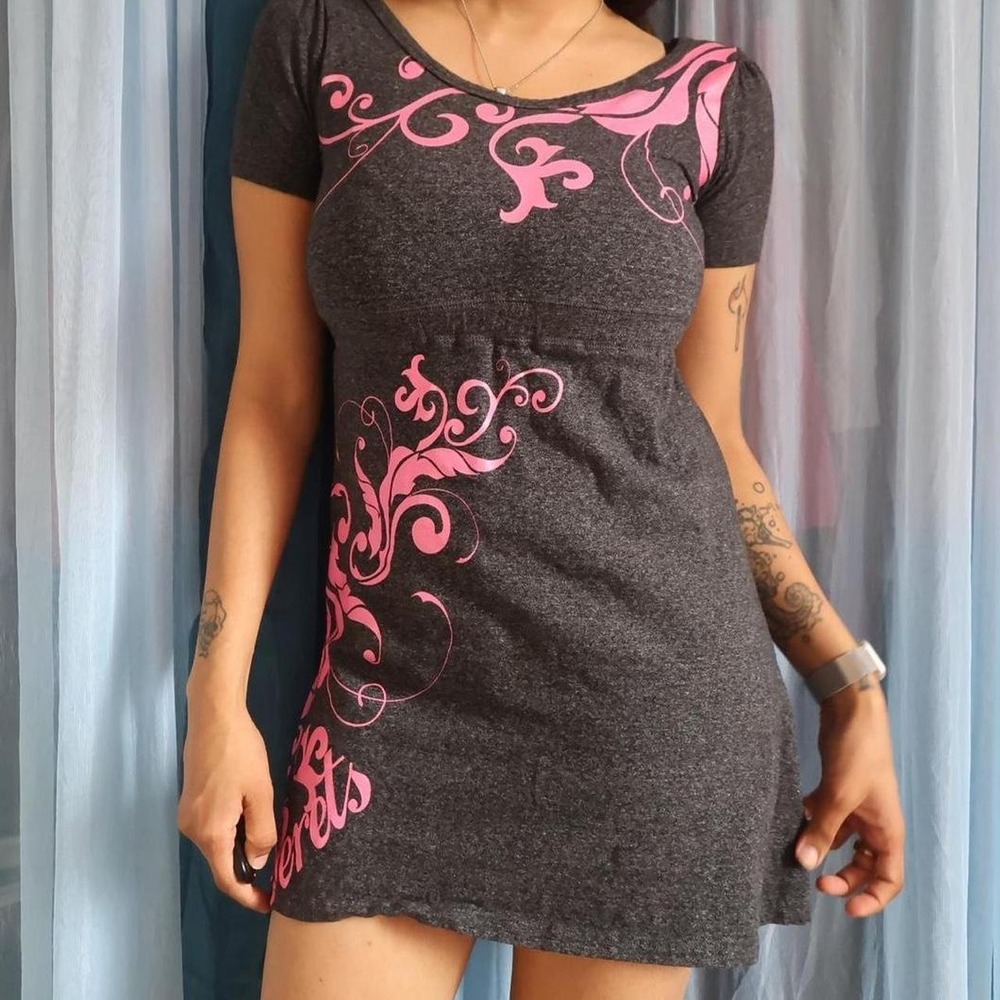 JOSHUA PERETS Floral Graphic Babydoll Top / Micro Mini Dress